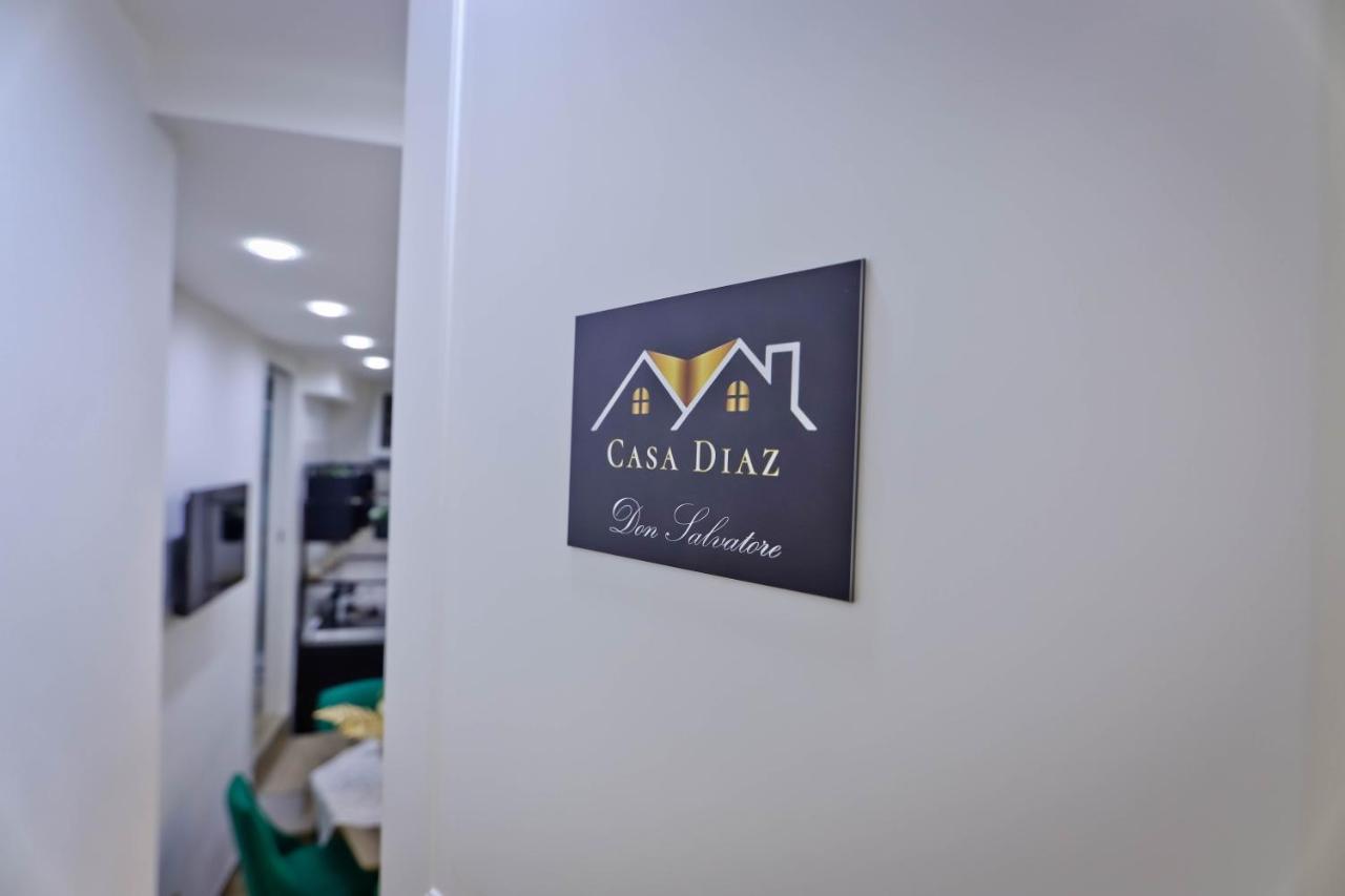 Casa Diaz Bed and Breakfast Napels Buitenkant foto